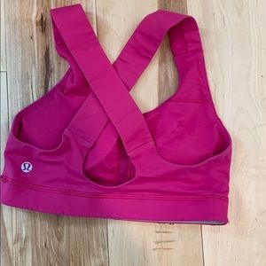 Lululemon sports bra